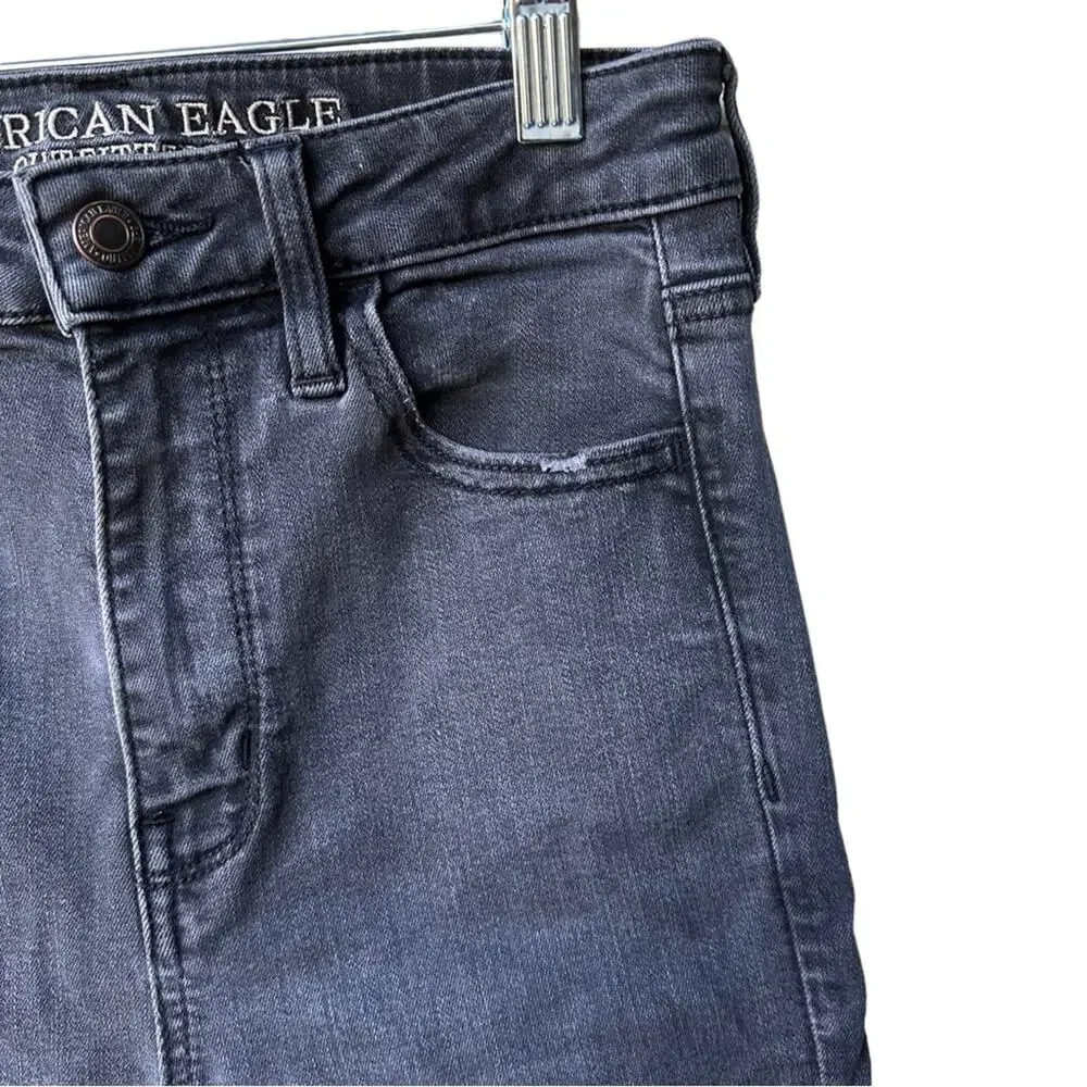 american eagle faded black high waisted skinny‎ jeans with rips women size 4